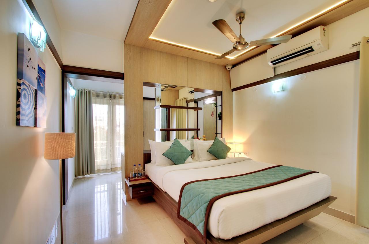 White Castle Boutique Apartment Hotel Bangalore Buitenkant foto