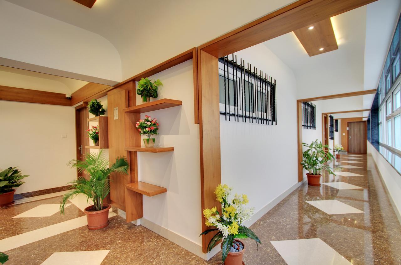White Castle Boutique Apartment Hotel Bangalore Buitenkant foto